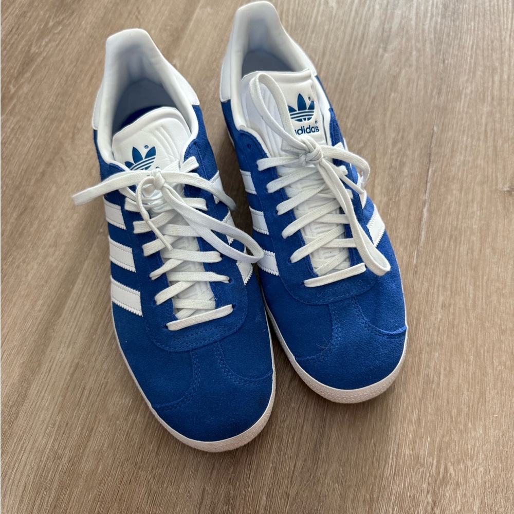 Adidas Men's Blue Sneakers